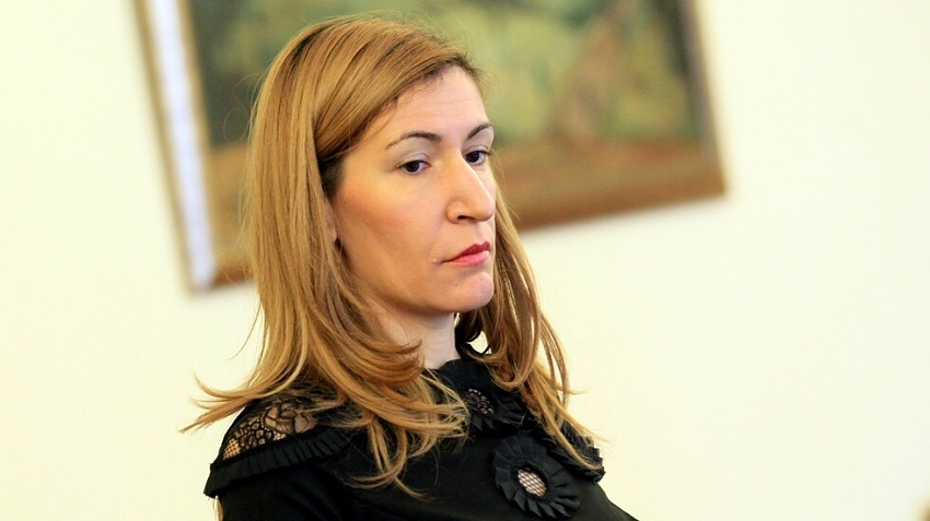 Ангелкова: Български хотелиери може и да не си вземат парите от \