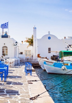 Гърция забрани чадъри и шезлонги на почти 200 плажа в НАТУРА