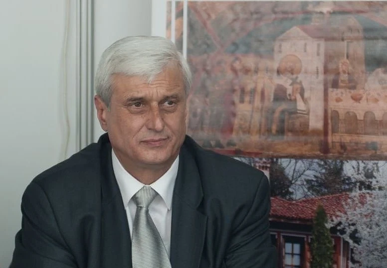 Стоян Лазаров: Млади хора трябва да влязат в браншовите организации