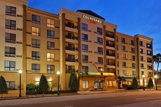 Хотелите Courtyard с обект номер 1000