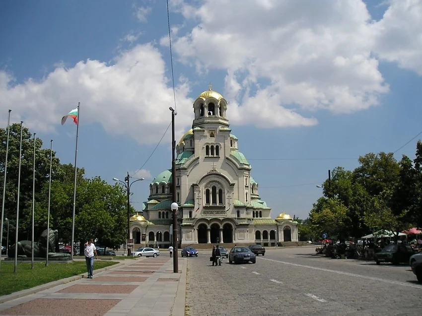 Цветни павета маркират път за туристите