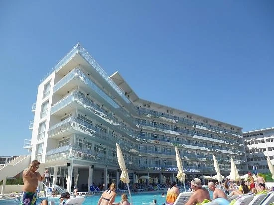 Кражби от камериери в хотел в Слънчев бряг