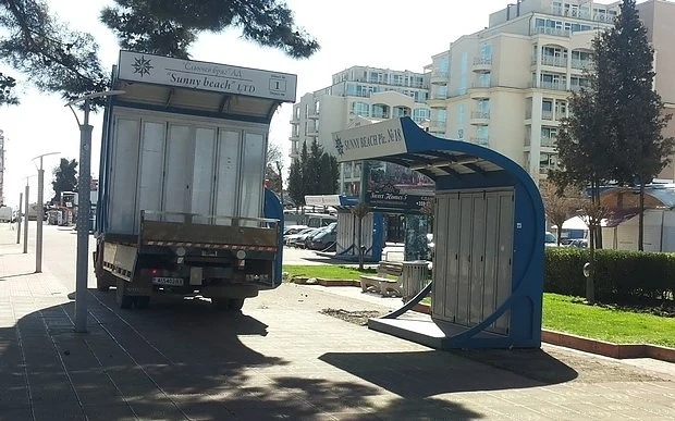 Проверките с незаконните обекти в Слънчев бряг продължават 