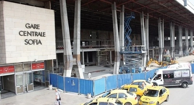 Бави се ремонта на централна гара 