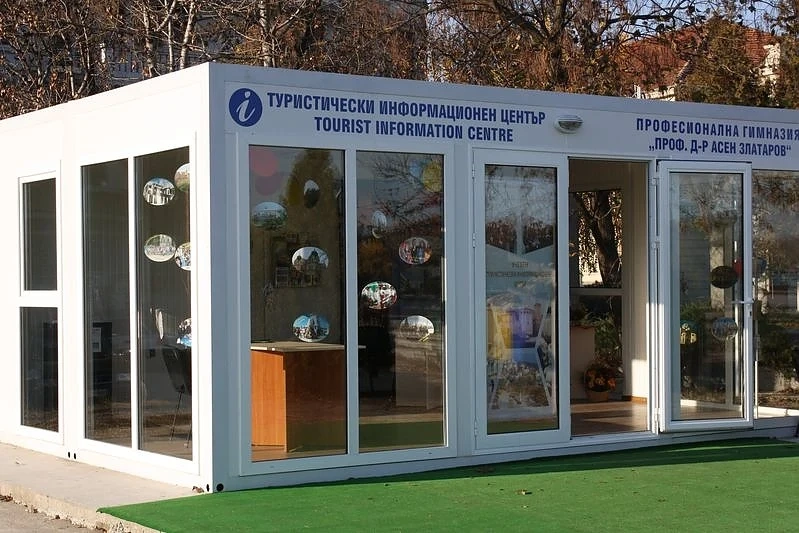Всички информационни центрове трябва да се сертифицират по новите правила