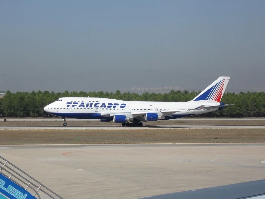 Спирането на \"Трансаеро\" ще доведе до поскъпване на билетите в Русия
