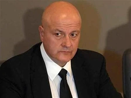 Шарлопов: Министър Ангелкова си прави само снимки и пиар