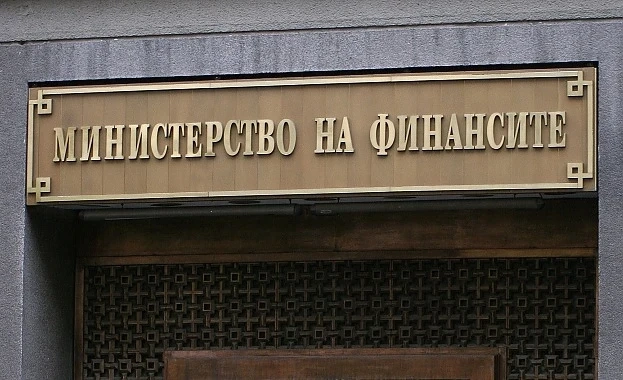 Започва битка за 30 млн. лв. за централна поръчка за самолетни билети