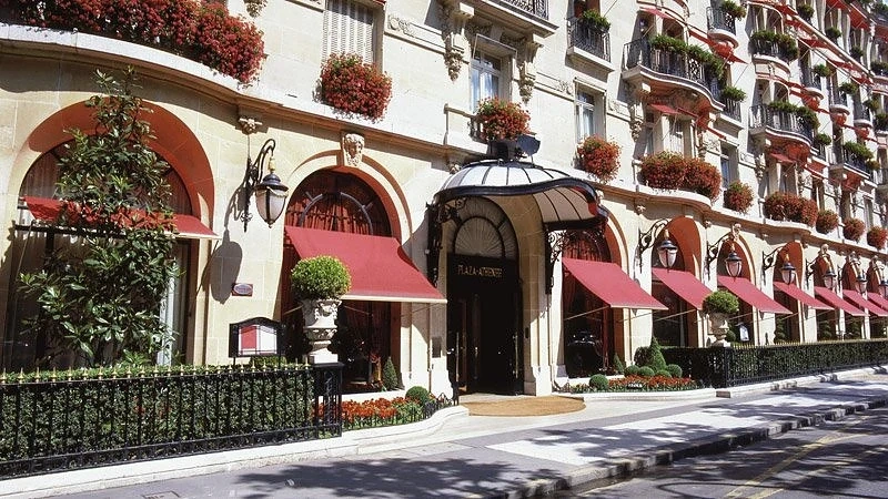 Plaza Athenee в Париж е най-добрият хотел за 2016 година