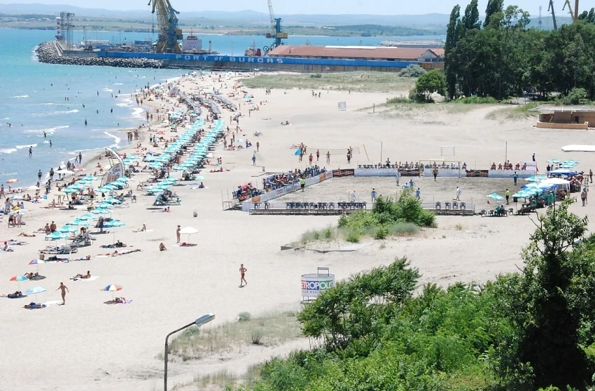 Бургас открива централния плаж на 1 юни 