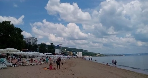 Има ли туристи на Златните? 