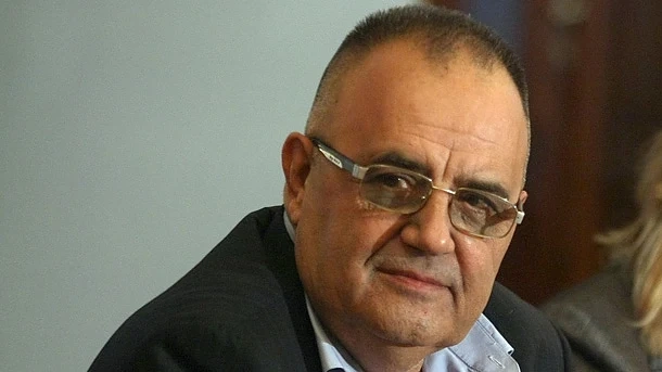 Нов скандал с министър Ангелкова