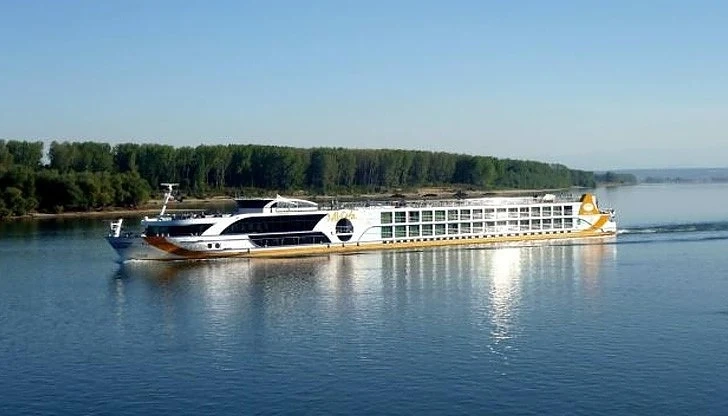 340 круизни кораби ще посетят Русе това лято