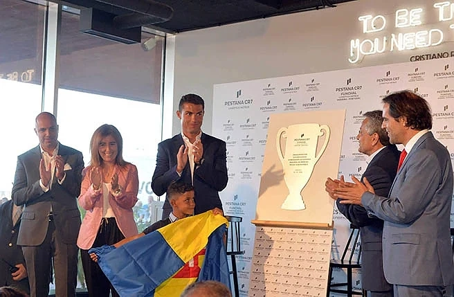 Кръстиха летище на Кристиано Роналдо на остров Мадейра 