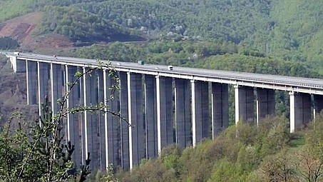 Пускат движението по Писанския мост