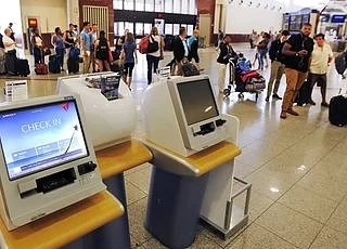 Авиокомпании използват модерни приложения върху стара система 