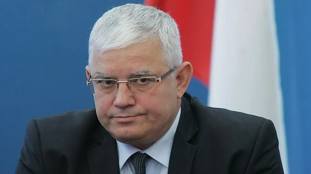 \"Александър тур\" отказа да отговори за Ваньо Митов