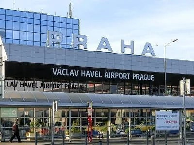 Технически проблем бави полета на \"България Ер\" от Прага за София