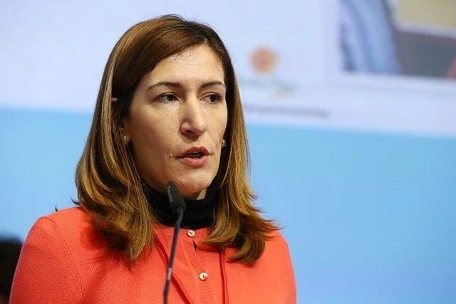 Ангелкова отряза концесионер с нула лева за шезлонг и чадър