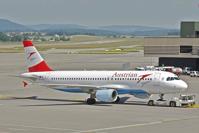 \"Austrian Airlines\" ощети пътници с отменен полет