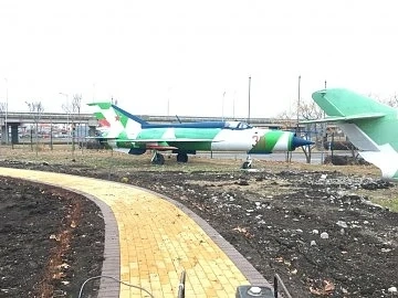 Превръщат старите самолети край Сарафово в музей 