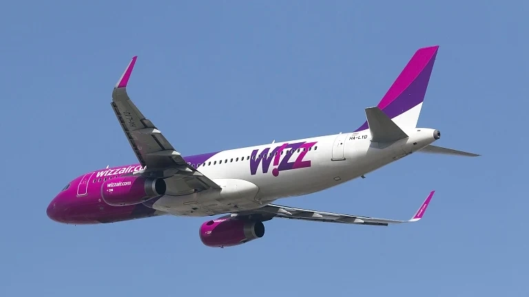  Wizz Air пуска жалба заради летищните такси в София
