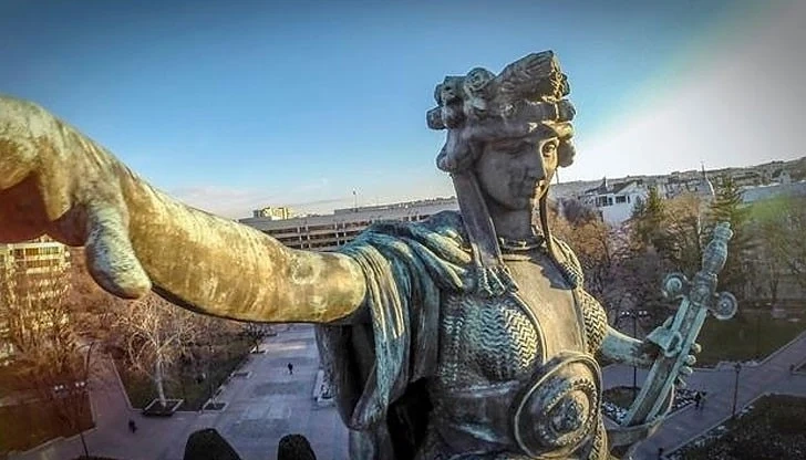 „Уикенд туризъм“ предлага много песни и танци в Русе 