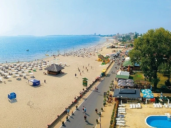 Северният плаж в Слънчев бряг взема \"Син флаг\"