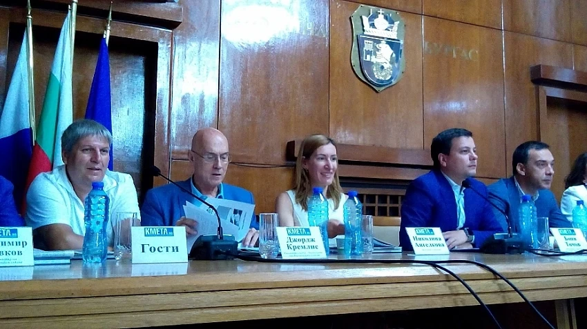 Ангелкова: Темата за чистият туризъм е изключително важна