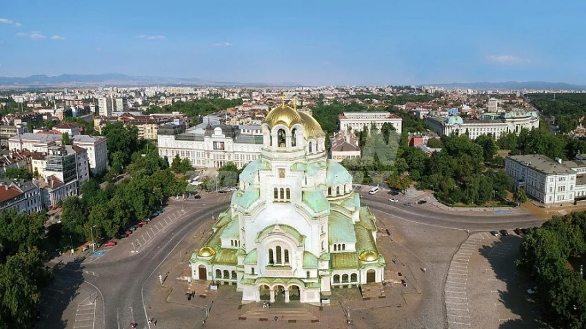 Испански и ирландски туристи превзеха София  