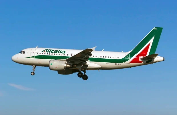 Американска компания иска да купи губещата Alitalia