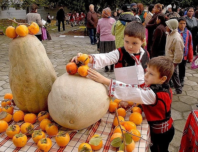 Празник на Райската ябълка в старозагорското село Хрищени