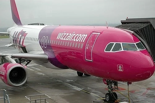 Wizz air остави над 100 души на летището във Франкфурт 