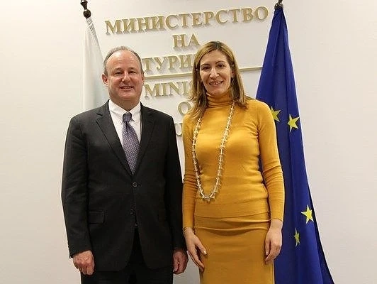 Министър Ангелкова проведе работна среща с Ерик Рубин. Популяризираме СПА туризма в САЩ