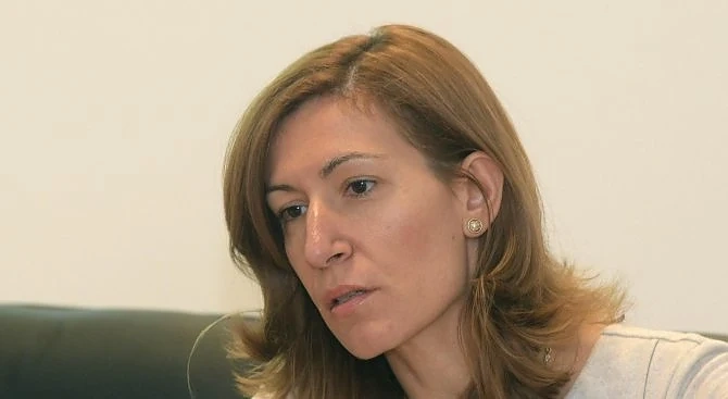 Ангелкова: Работим заедно в екип с Гърция, за съвместни туристически продукти