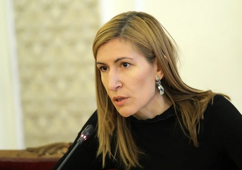 Ангелкова: Туристите от САЩ са нараснали с 10 на сто през миналата година