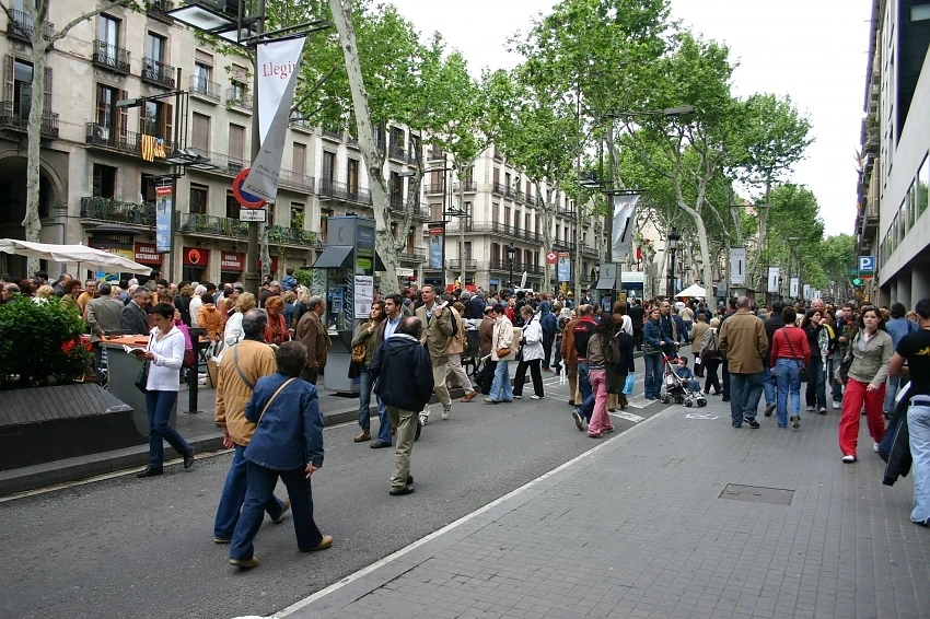 Туристите вече са се превърнали в напаст в тези страни   