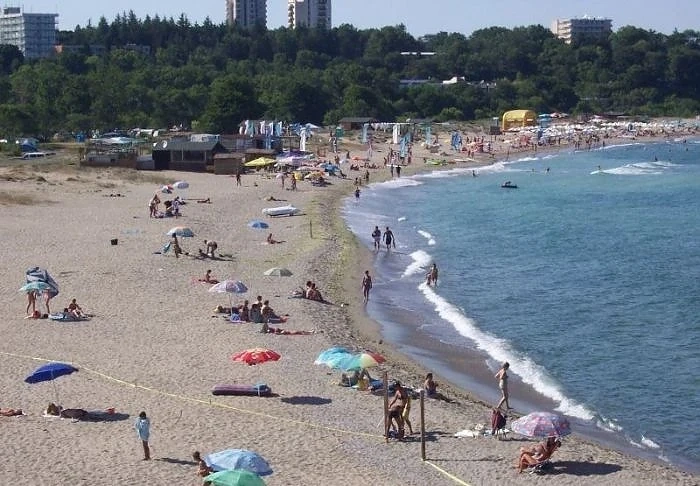 Търсят концесионери за четири морски плажа   