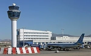 Летищeто в Атина е посрещнало 2,85 милиона пътници за юли