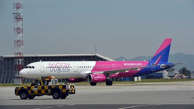 Wizz Air спира безплатния ръчен багаж 