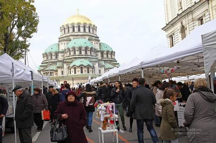Коледният фермерски пазар ще се проведе тази неделя пред „Александър Невски“