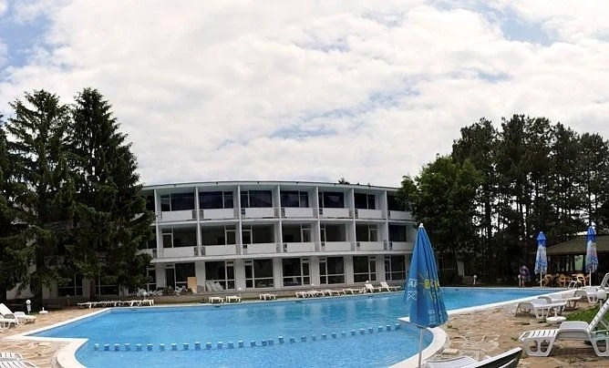 Продават хотел  „Хоризонт“ в курорта „Златни пясъци“ 