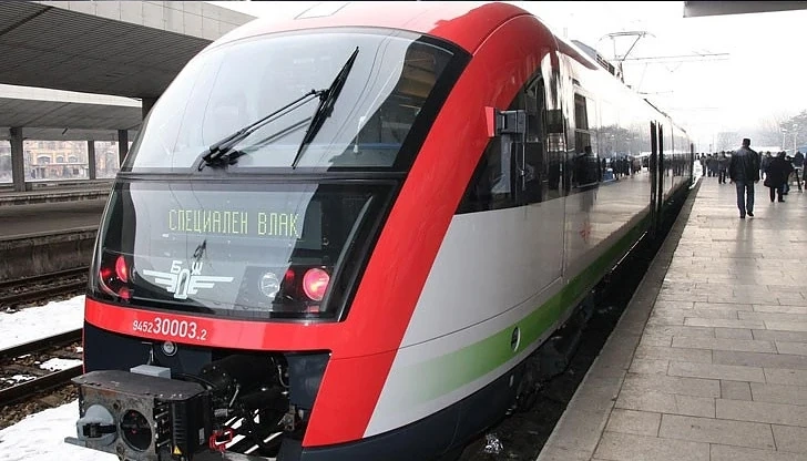 БДЖ пусна предварителна продажба на билети за предстоящите почивни дни