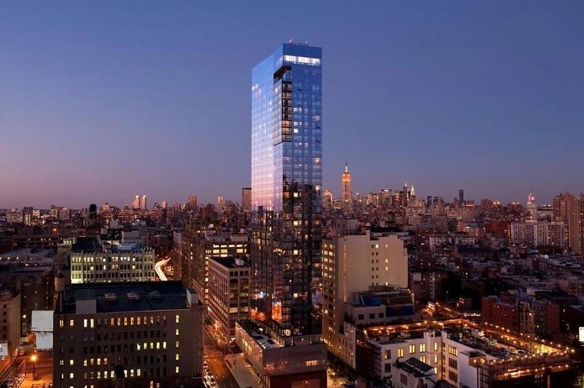 Хотелът Trump SoHo смени името си 