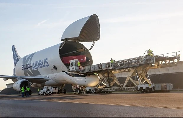 Airbus грамадните самолети Beluga XL 