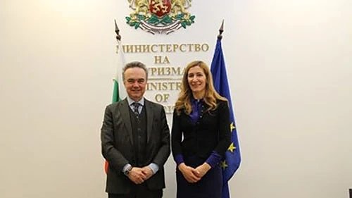 Ангелкова проведе работна среща с посланика на Италия у нас