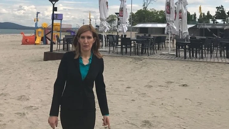 Ангелкова спасява туризма с нови 500 000 лева