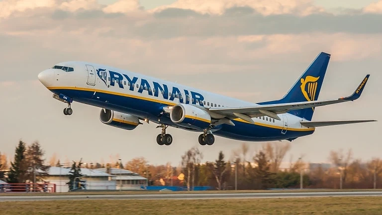 Нискотарифната Ryanair може да затвори бази