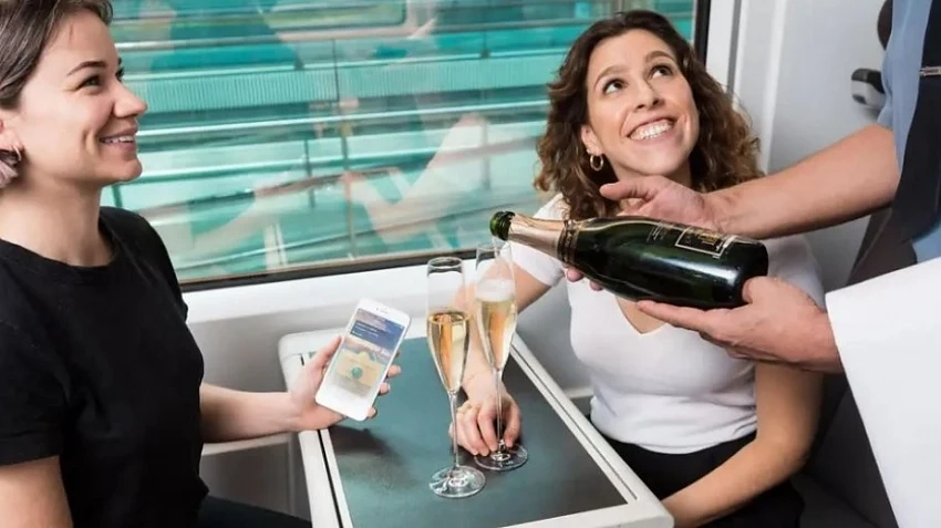 Влаковете Eurostar пускат нова екстра, вече ще имат бутон за поръчка на шампанско