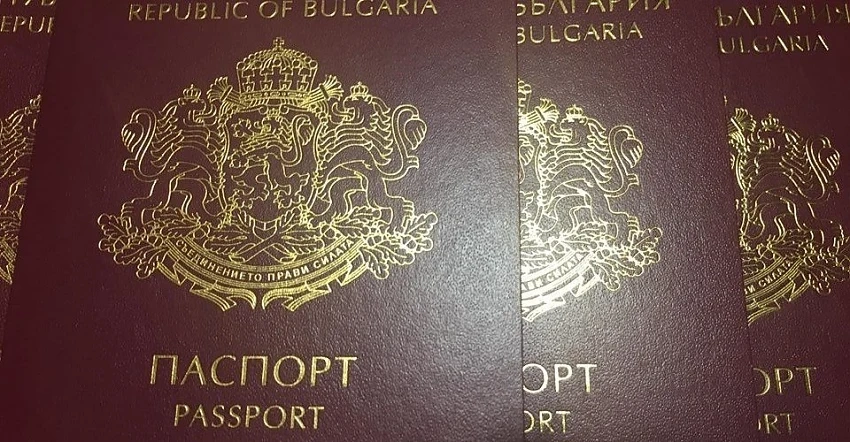 Външно препоръча да пътуваме с паспорти до Великобритания от 2020 г.